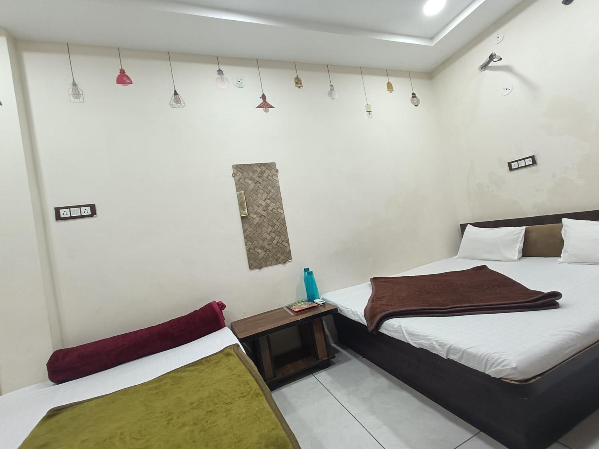 Fabhotel Shipra Uddzsaín Kültér fotó