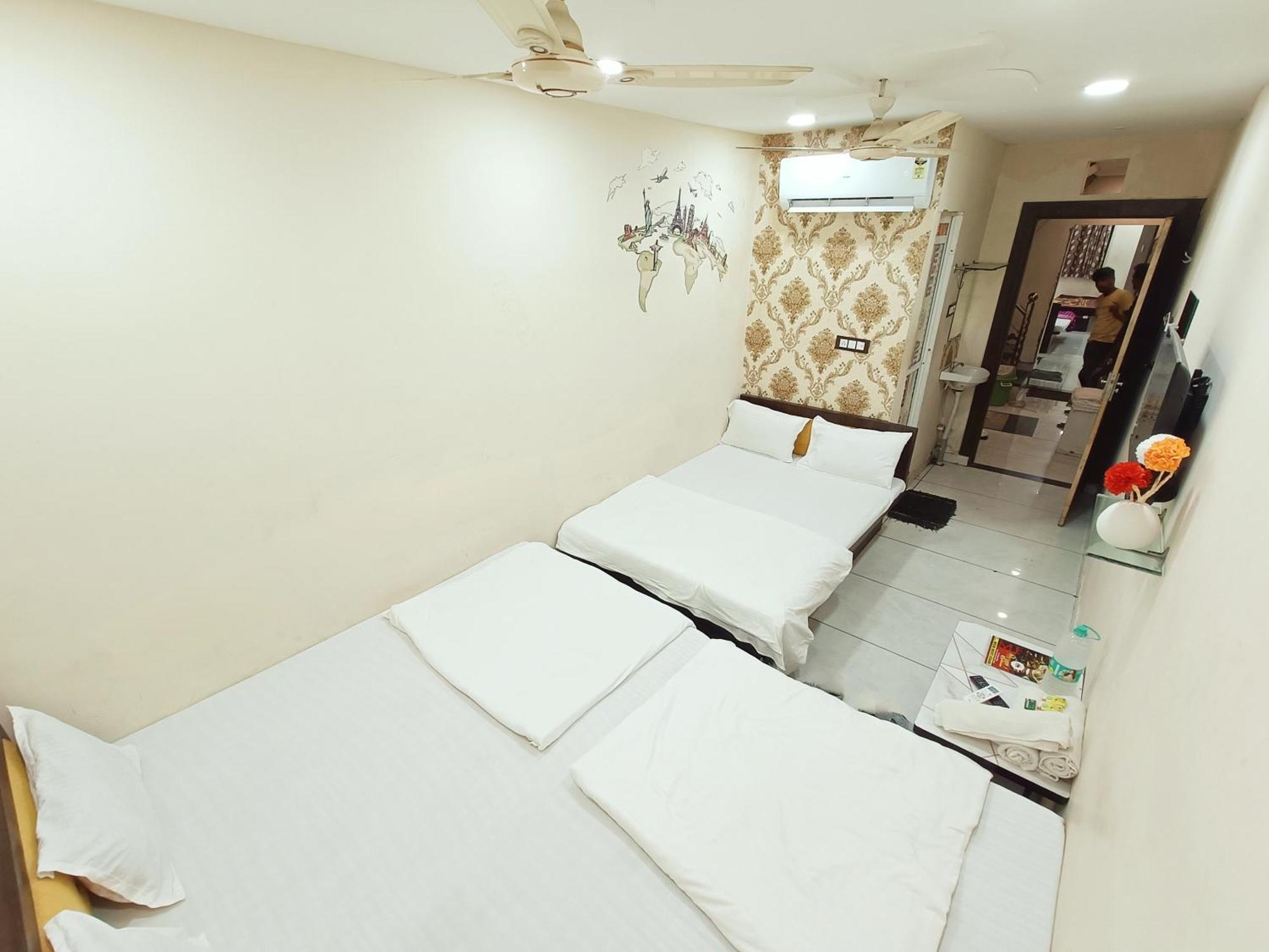 Fabhotel Shipra Uddzsaín Kültér fotó
